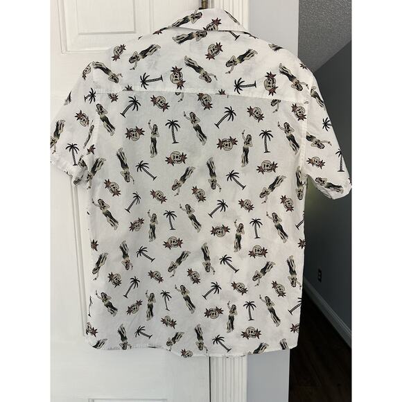 VSTR Halloween Button-Up Shirt Skull Hula Dancers Trees Pattern Sz M FAST SHIP! - Picture 3 of 6